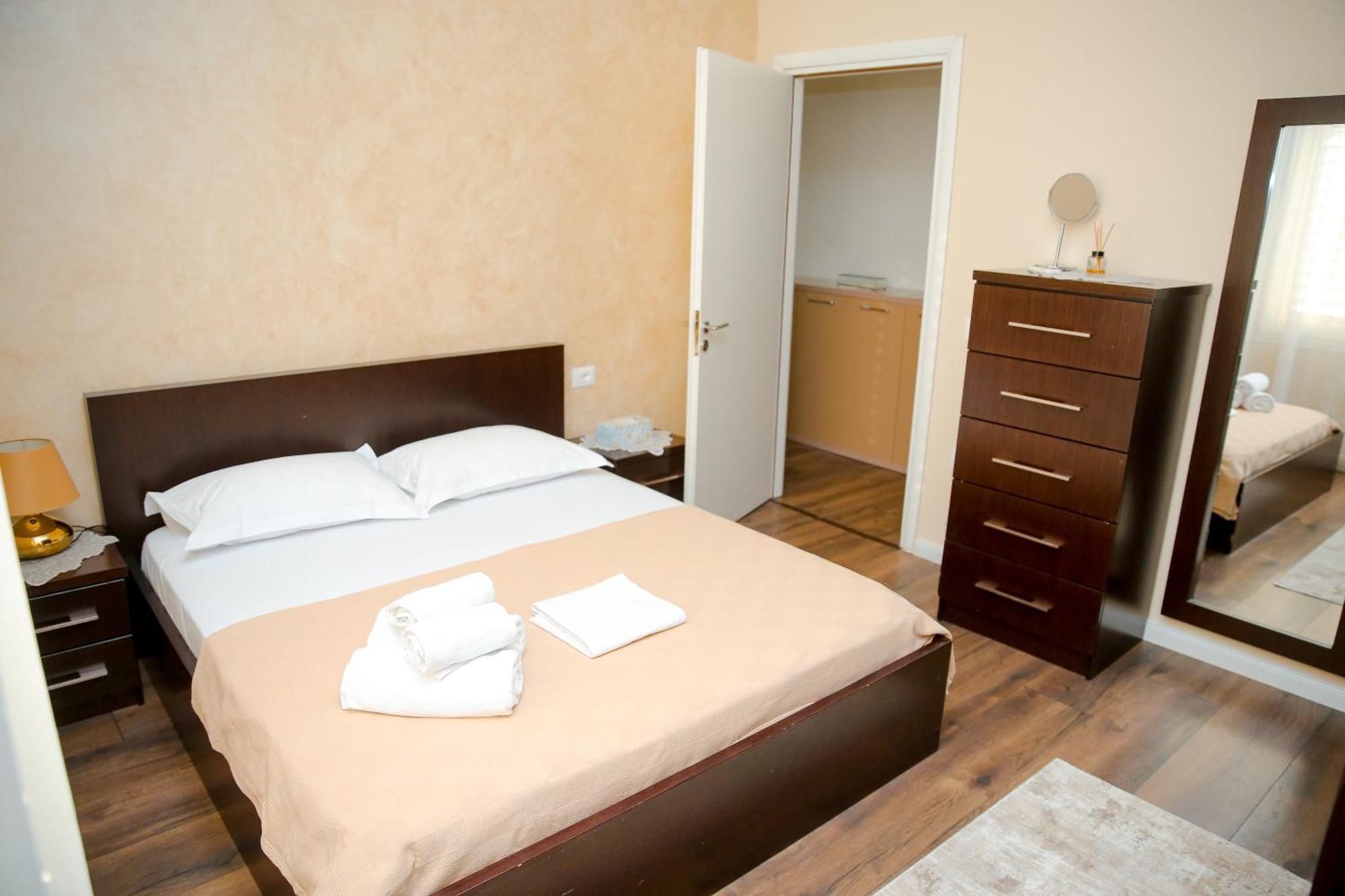 Casa Di Besarb Apartment Shkoder Luaran gambar